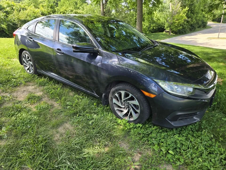 2016 Honda Civic 10th Gen - Image 16 of 17