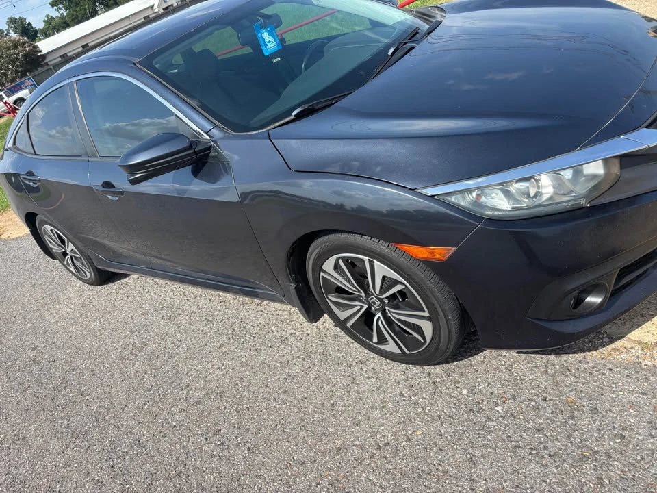 2016 Honda Civic 10th Gen - Image 2 of 9