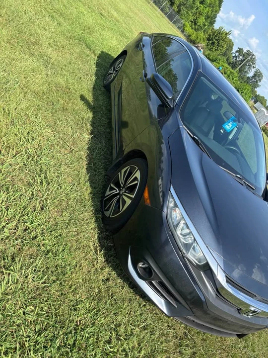 2016 Honda Civic 10th Gen - Image 3 of 9
