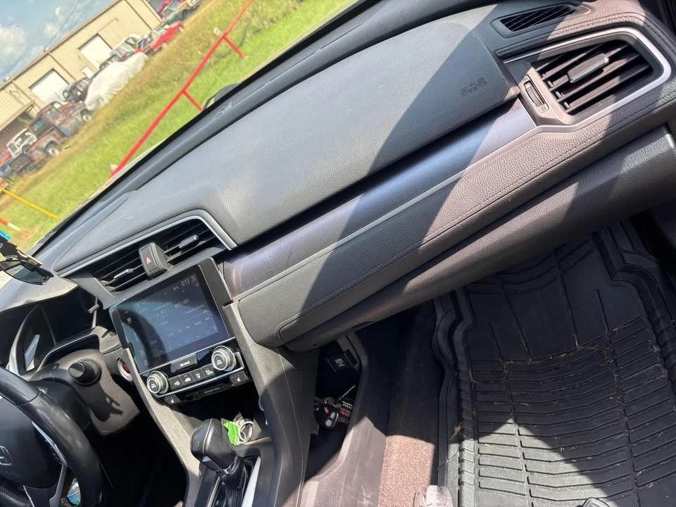 2016 Honda Civic 10th Gen - Image 5 of 9