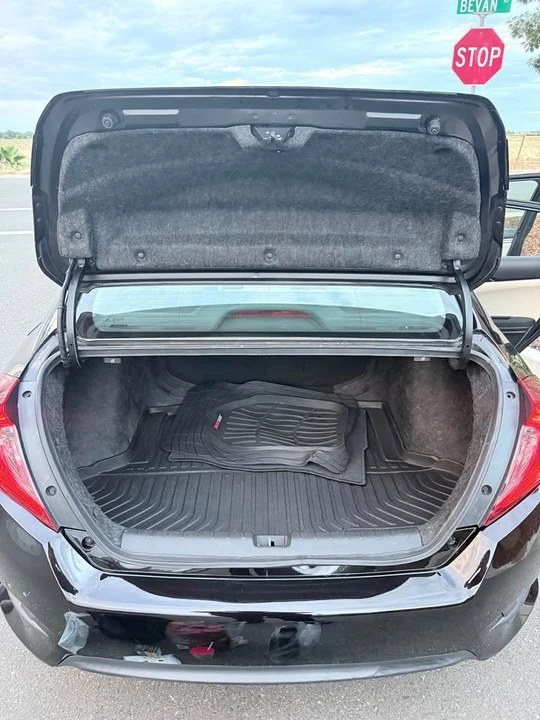 2016 Honda Civic 10th Gen - Image 14 of 14