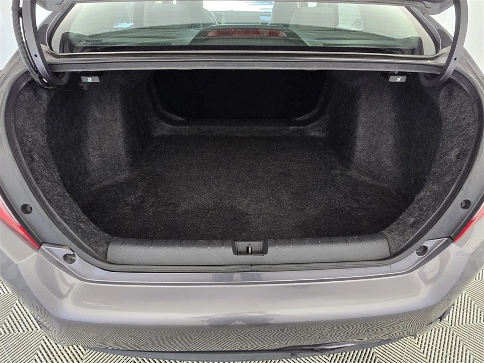 2016 Honda Civic 10th Gen - Image 12 of 12