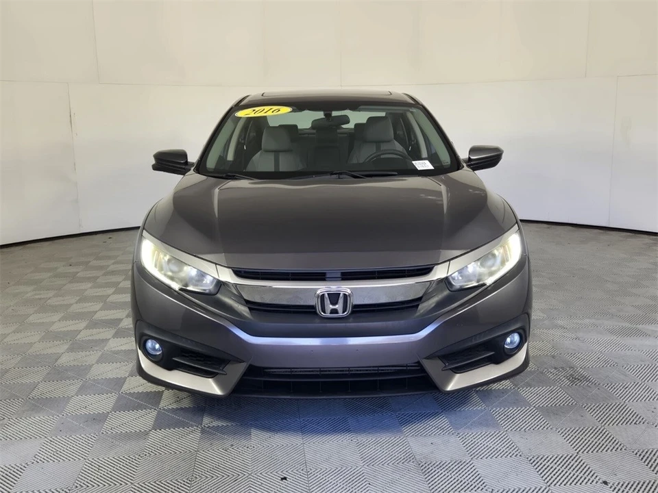 2016 Honda Civic 10th Gen - Image 3 of 12