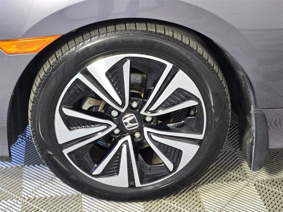2016 Honda Civic 10th Gen - Image 5 of 12
