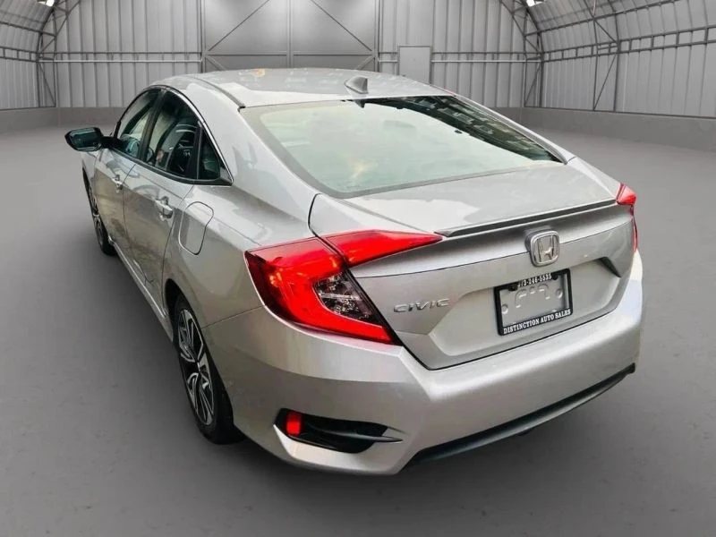 2016 Honda Civic 10th Gen - Image 7 of 12