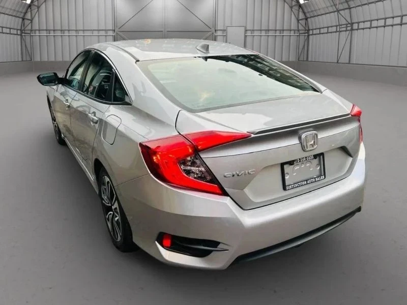 2016 Honda Civic 10th Gen - Image 7 of 12