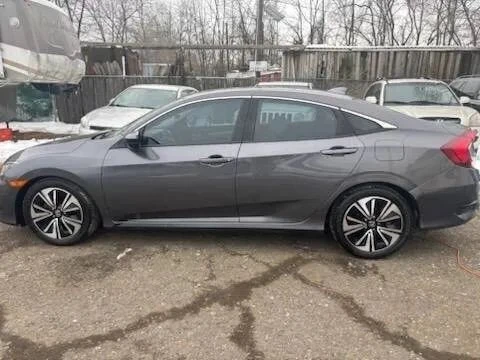 2016 Honda Civic 10th Gen - Image 4 of 12
