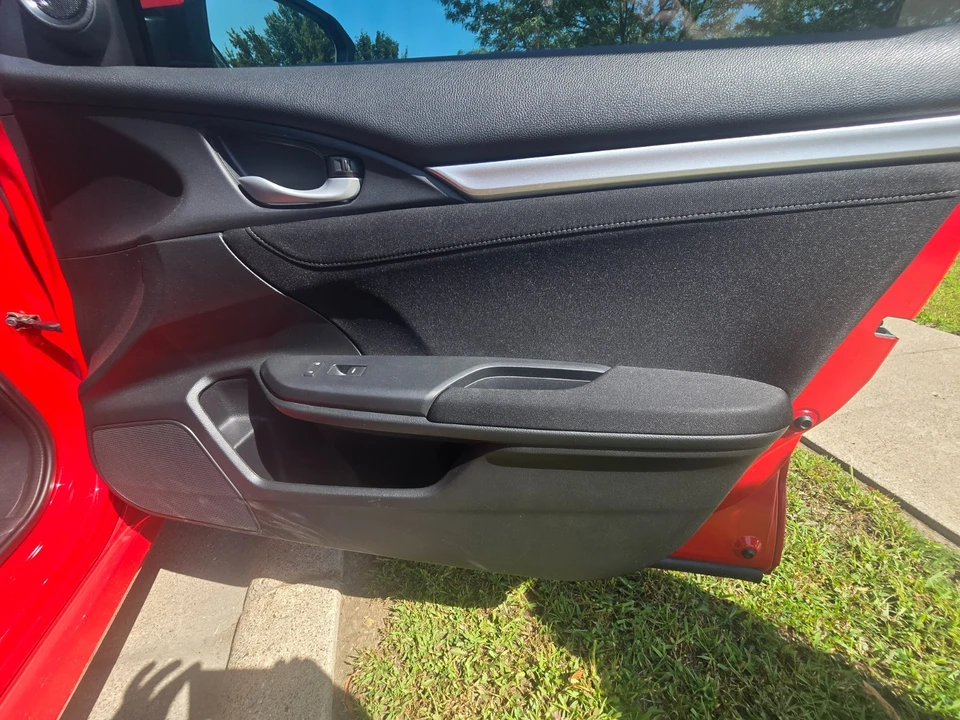 2016 Honda Civic 10th Gen - Image 16 of 24