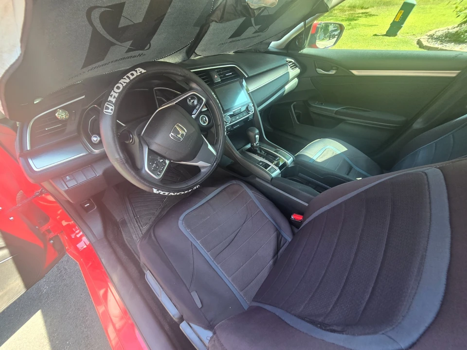 2016 Honda Civic 10th Gen - Image 18 of 24