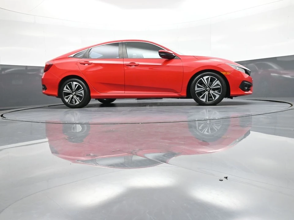 2016 Honda Civic 10th Gen - Image 29 of 31