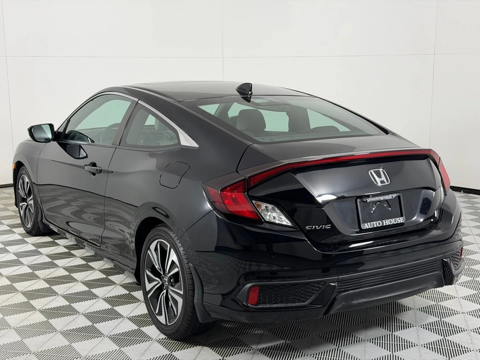 2016 Honda Civic 10th Gen - Image 7 of 12