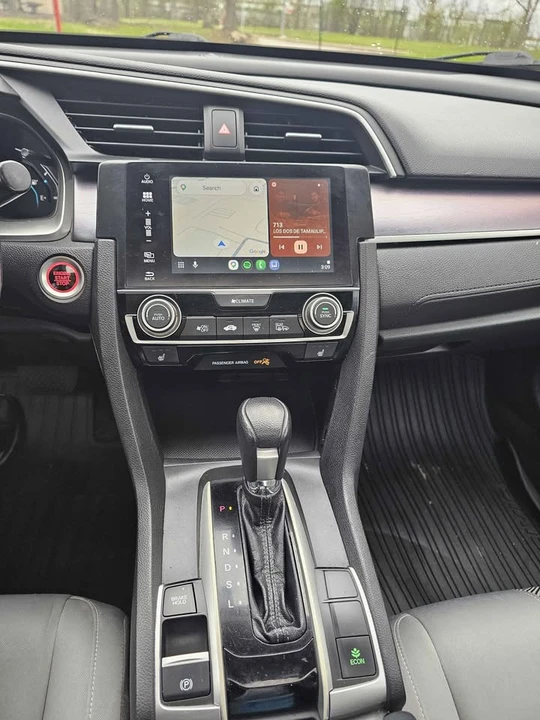 2016 Honda Civic 10th Gen - Image 12 of 17