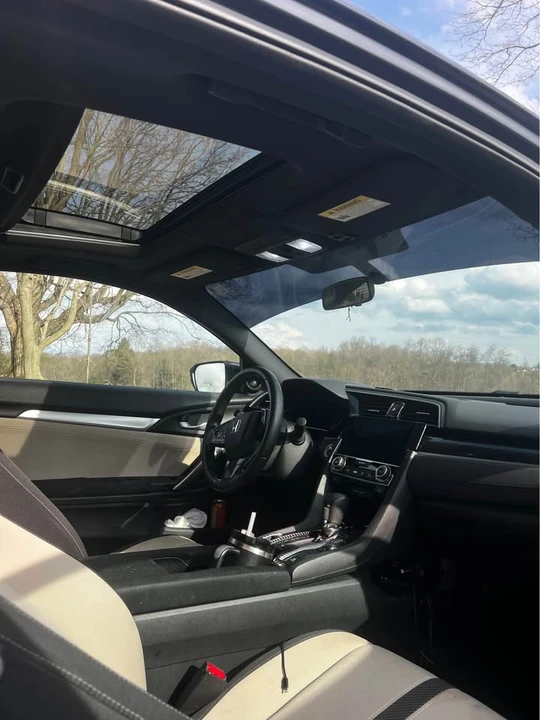 2016 Honda Civic 10th Gen - Image 6 of 8