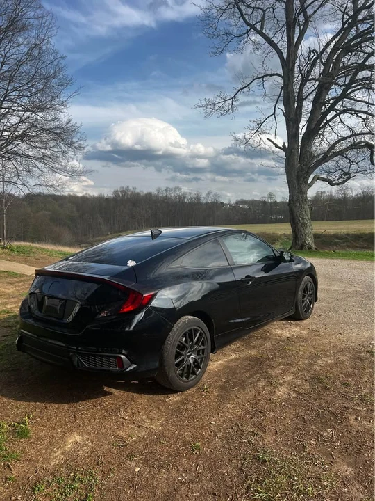 2016 Honda Civic 10th Gen - Image 3 of 8