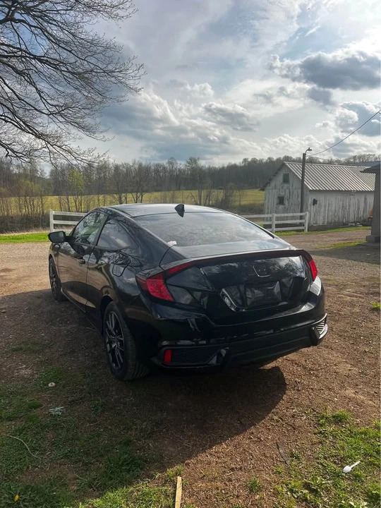2016 Honda Civic 10th Gen - Image 4 of 8