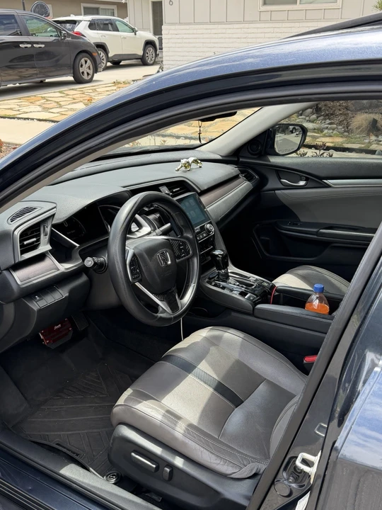 2016 Honda Civic 10th Gen - Image 10 of 19