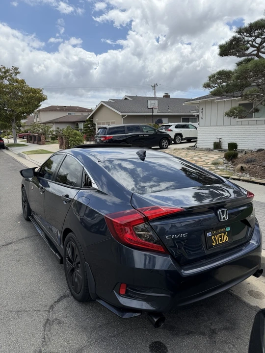 2016 Honda Civic 10th Gen - Image 2 of 19