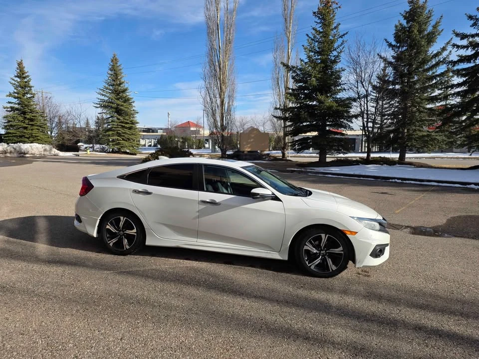 2016 Honda Civic 10th Gen - Image 3 of 10