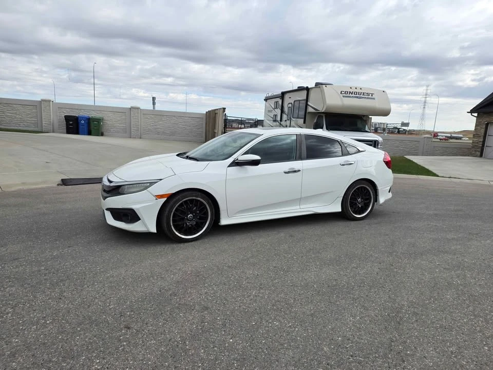 2016 Honda Civic 10th Gen - Image 7 of 10