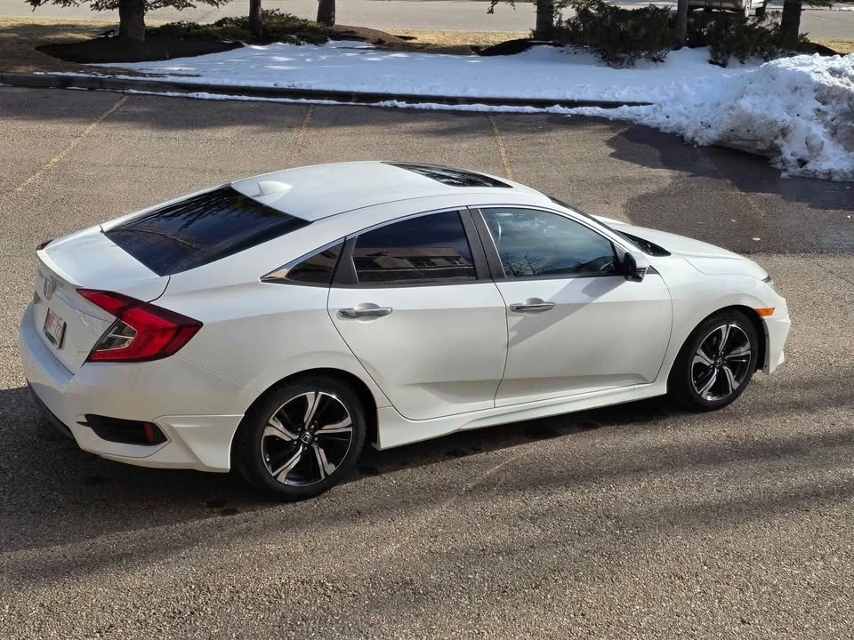 2016 Honda Civic 10th Gen - Image 2 of 10