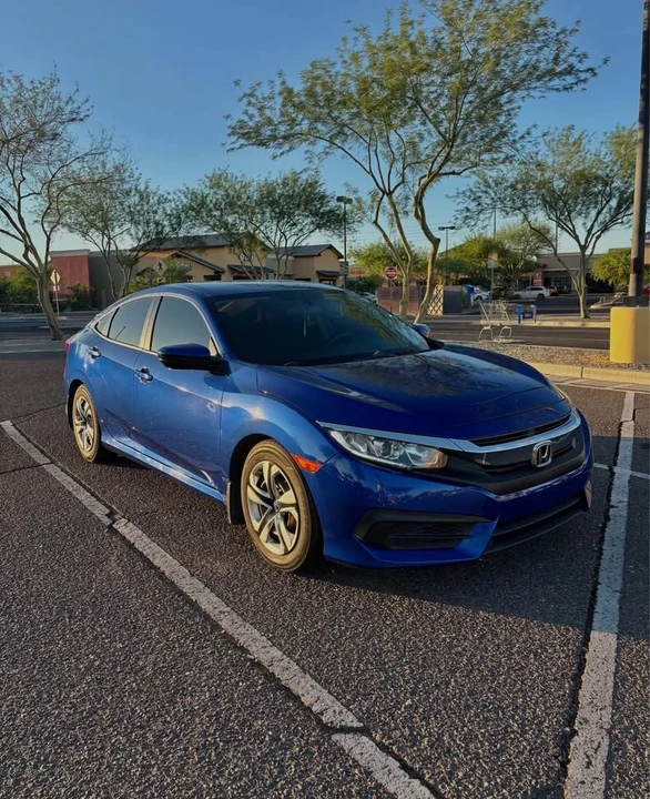 2016 Honda Civic 10th Gen - Image 3 of 10