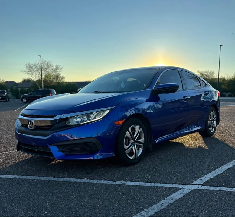 2016 Honda Civic 10th Gen - Image 2 of 10