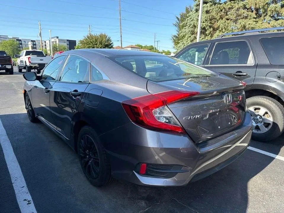 2016 Honda Civic 10th Gen - Image 2 of 3
