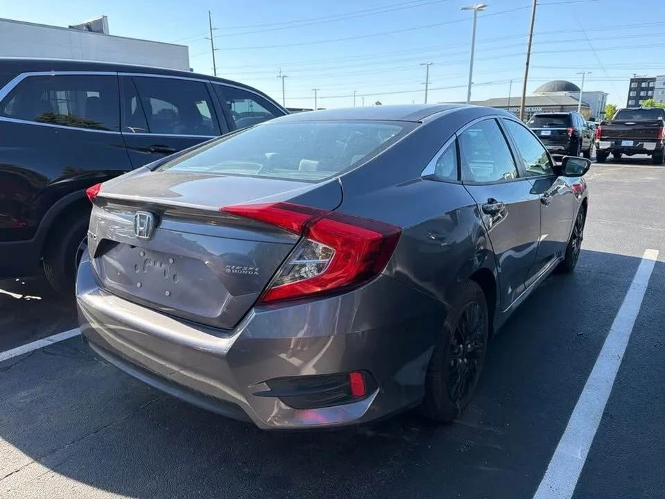 2016 Honda Civic 10th Gen - Image 3 of 3