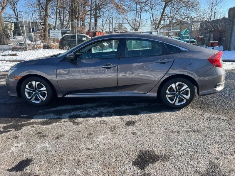 2016 Honda Civic 10th Gen - Image 7 of 12