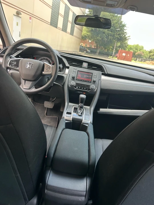 2016 Honda Civic 10th Gen - Image 16 of 20