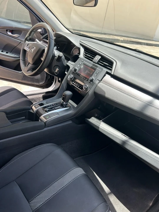 2016 Honda Civic 10th Gen - Image 13 of 20