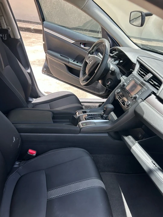 2016 Honda Civic 10th Gen - Image 17 of 20