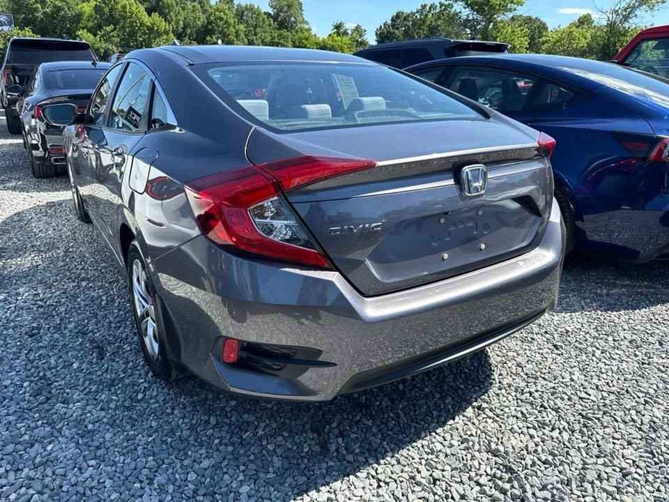 2016 Honda Civic 10th Gen - Image 4 of 5