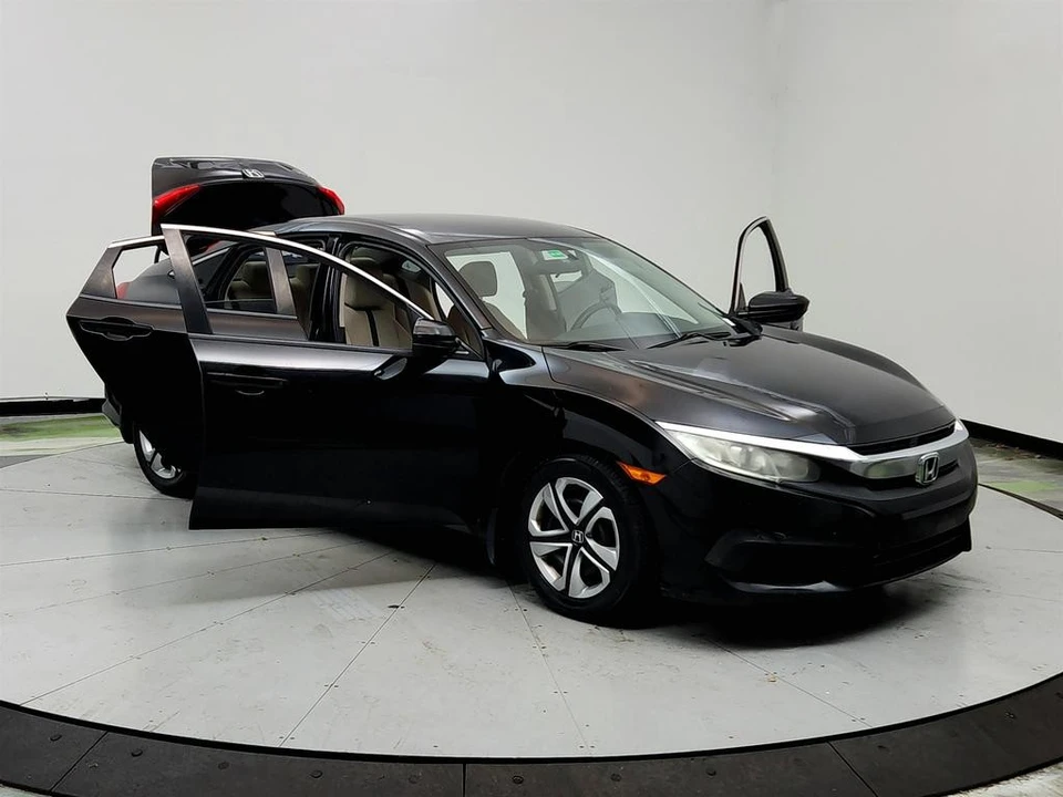 2016 Honda Civic 10th Gen - Image 10 of 12