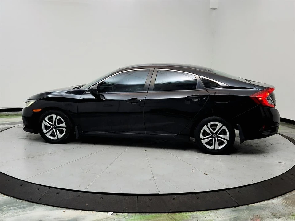 2016 Honda Civic 10th Gen - Image 8 of 12