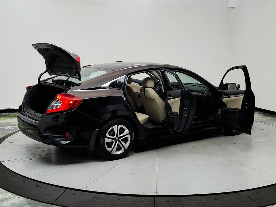 2016 Honda Civic 10th Gen - Image 11 of 12