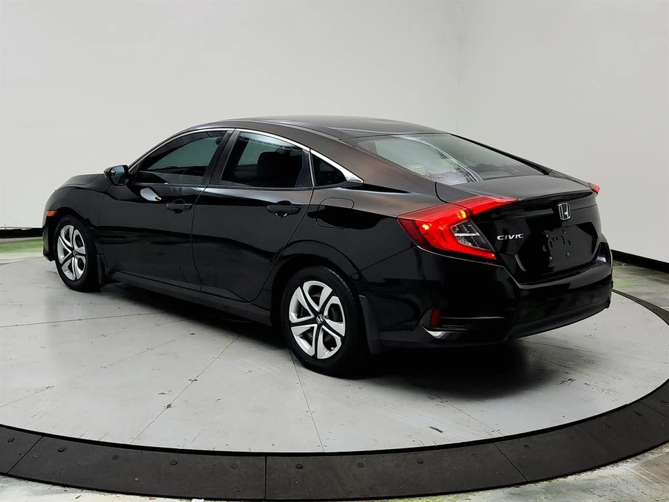 2016 Honda Civic 10th Gen - Image 7 of 12