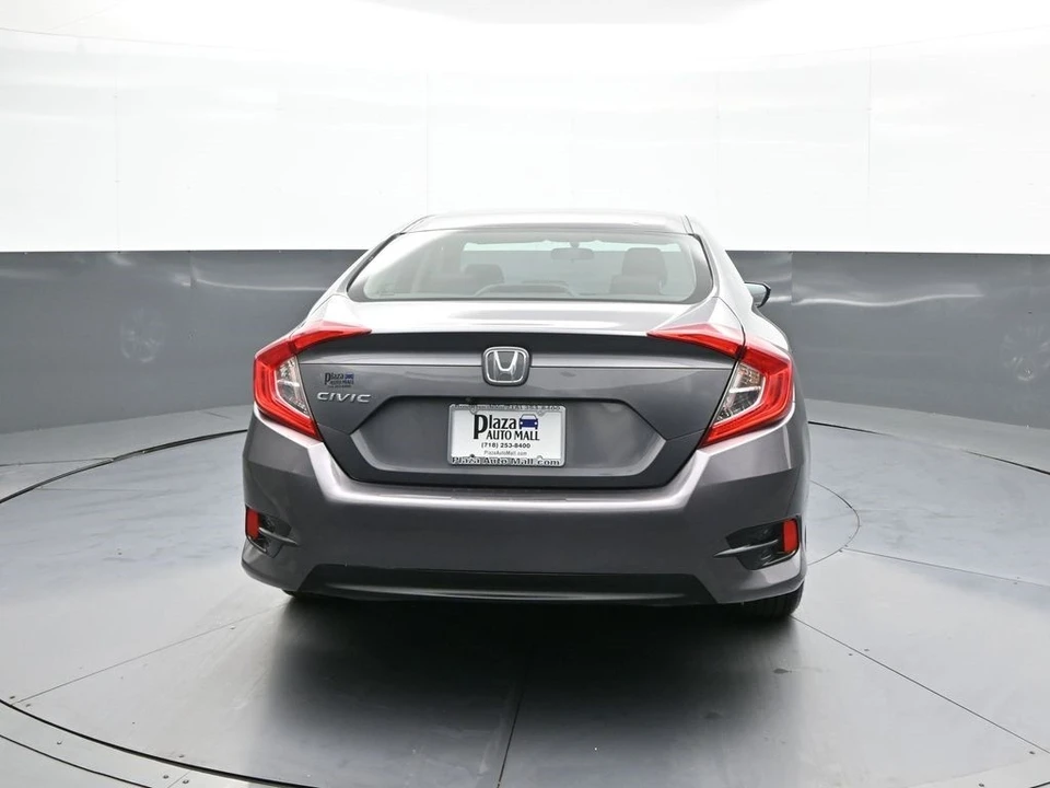 2016 Honda Civic 10th Gen - Image 7 of 12