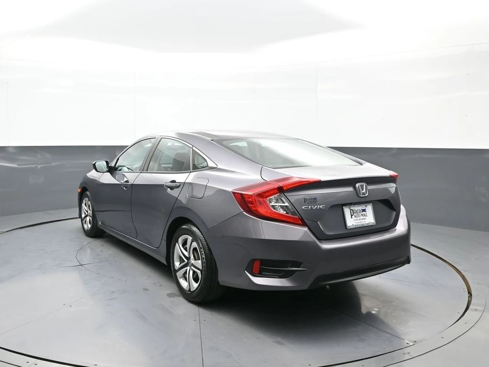 2016 Honda Civic 10th Gen - Image 8 of 12