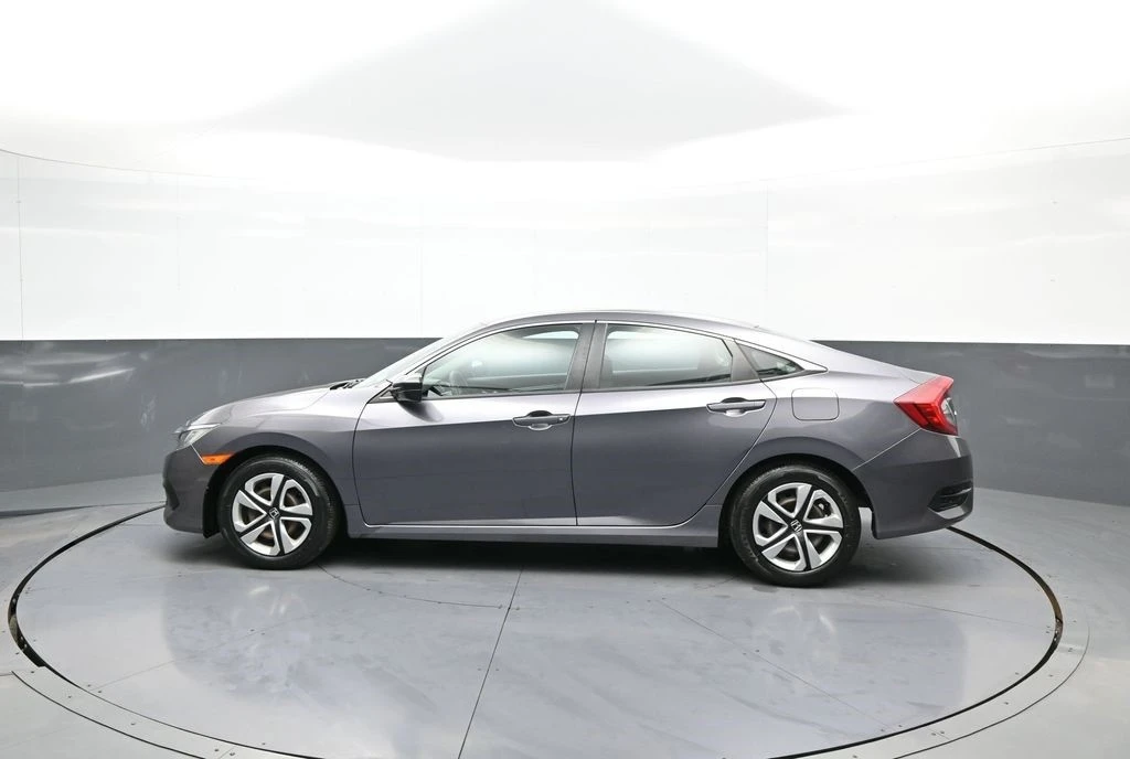2016 Honda Civic 10th Gen - Image 9 of 12