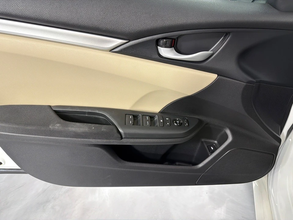 2016 Honda Civic 10th Gen - Image 11 of 25