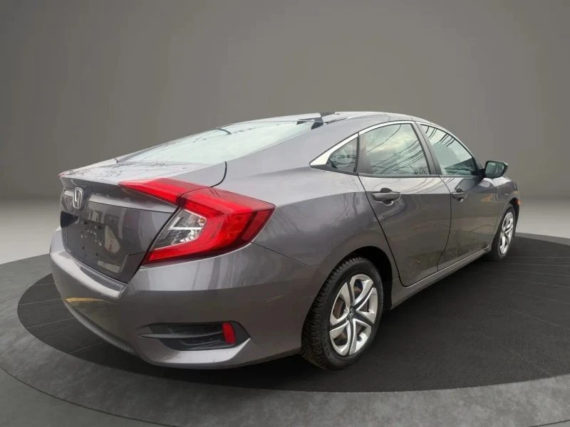 2016 Honda Civic 10th Gen - Image 5 of 12