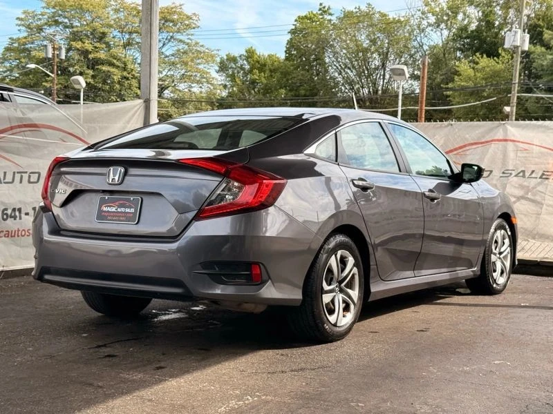 2016 Honda Civic 10th Gen - Image 9 of 12
