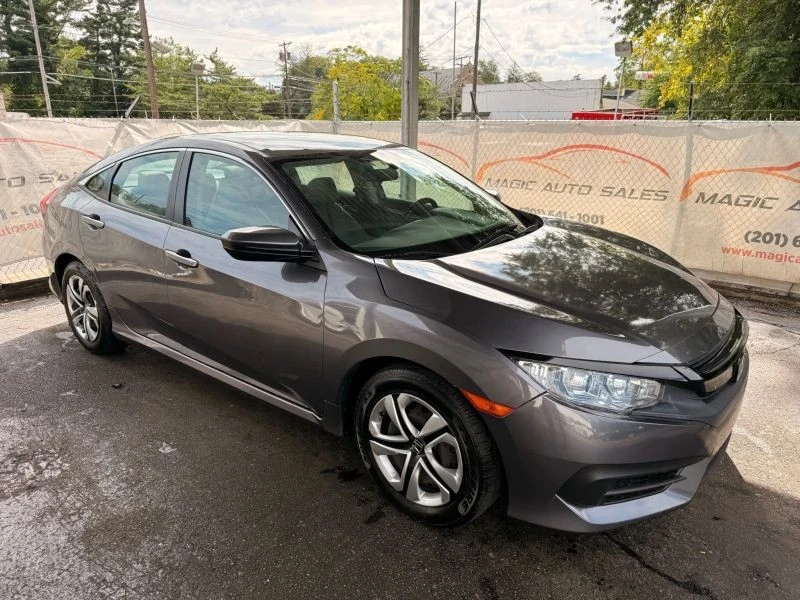2016 Honda Civic 10th Gen - Image 7 of 12