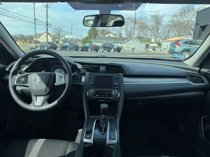 2016 Honda Civic 10th Gen - Image 9 of 11