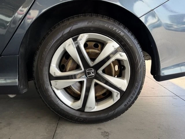 2016 Honda Civic 10th Gen - Image 16 of 31