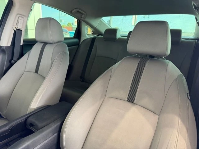 2016 Honda Civic 10th Gen - Image 21 of 31