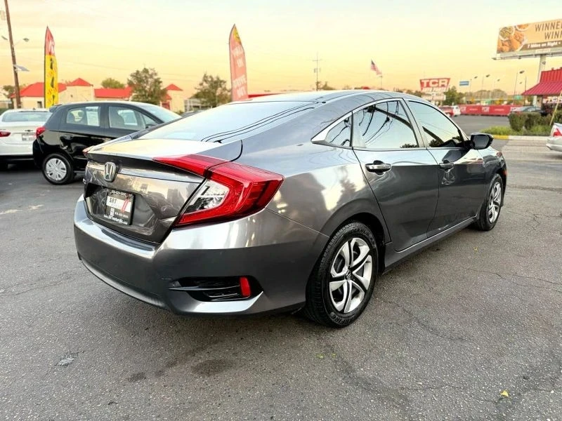 2016 Honda Civic 10th Gen - Image 8 of 12