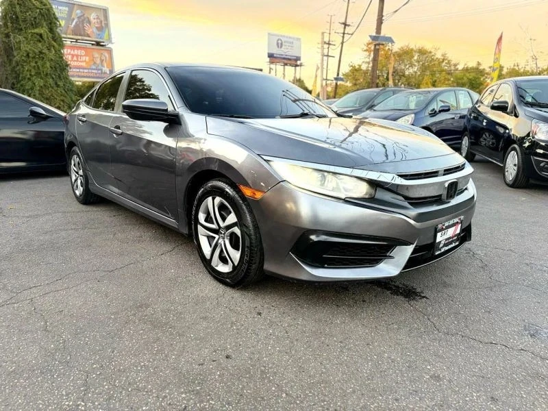 2016 Honda Civic 10th Gen - Image 3 of 12