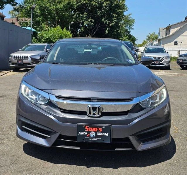 2016 Honda Civic 10th Gen - Image 10 of 12